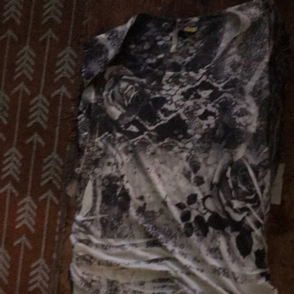 Lightweight short sleeve just don’t want it never worn it
